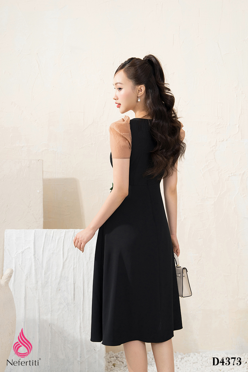 1D4373 - ĐẦM DÁNG XÒE ĐÍNH HOA 3D TRANG TRÍ