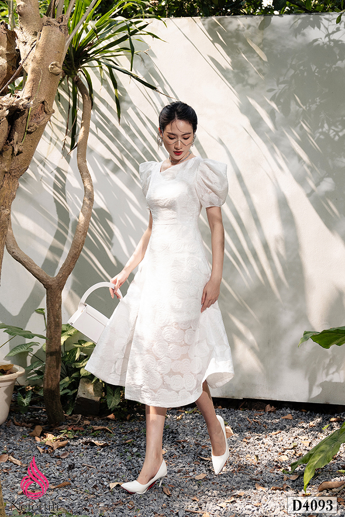 3D4093 - ĐẦM TRẮNG REN HOA TIỂU THƯ
