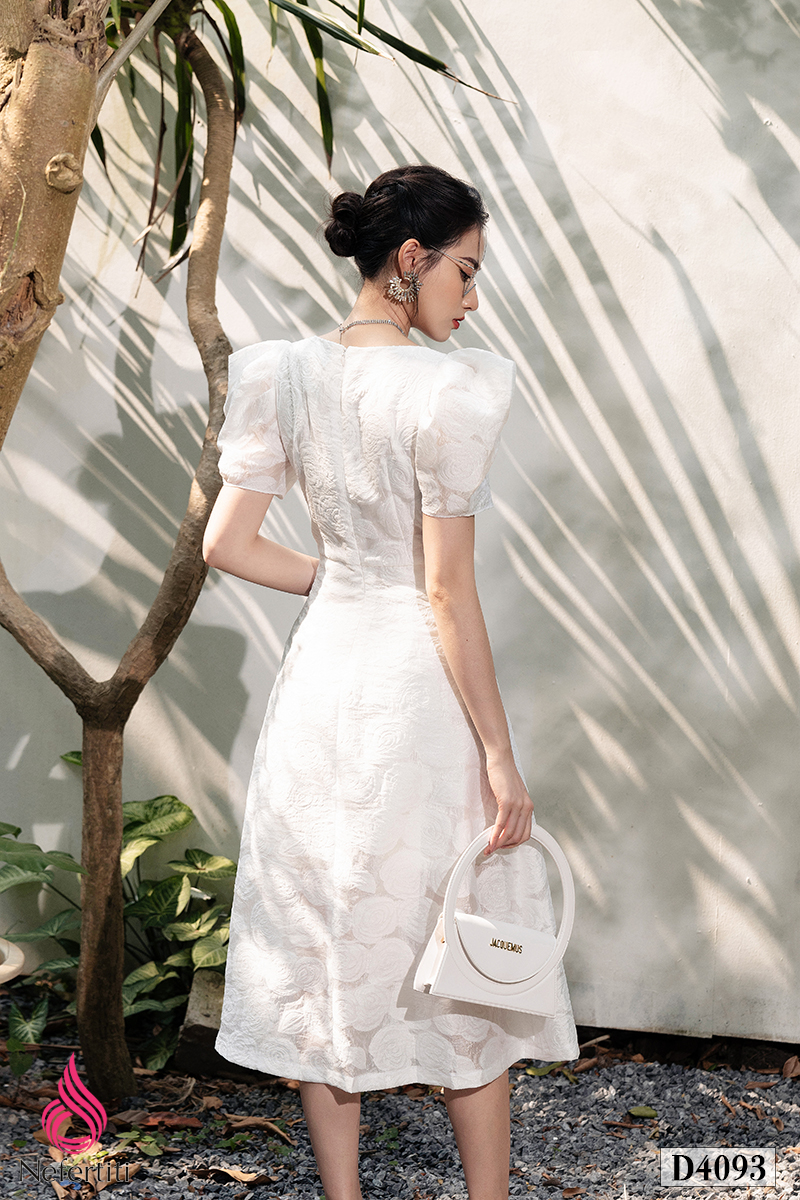 3D4093 - ĐẦM TRẮNG REN HOA TIỂU THƯ