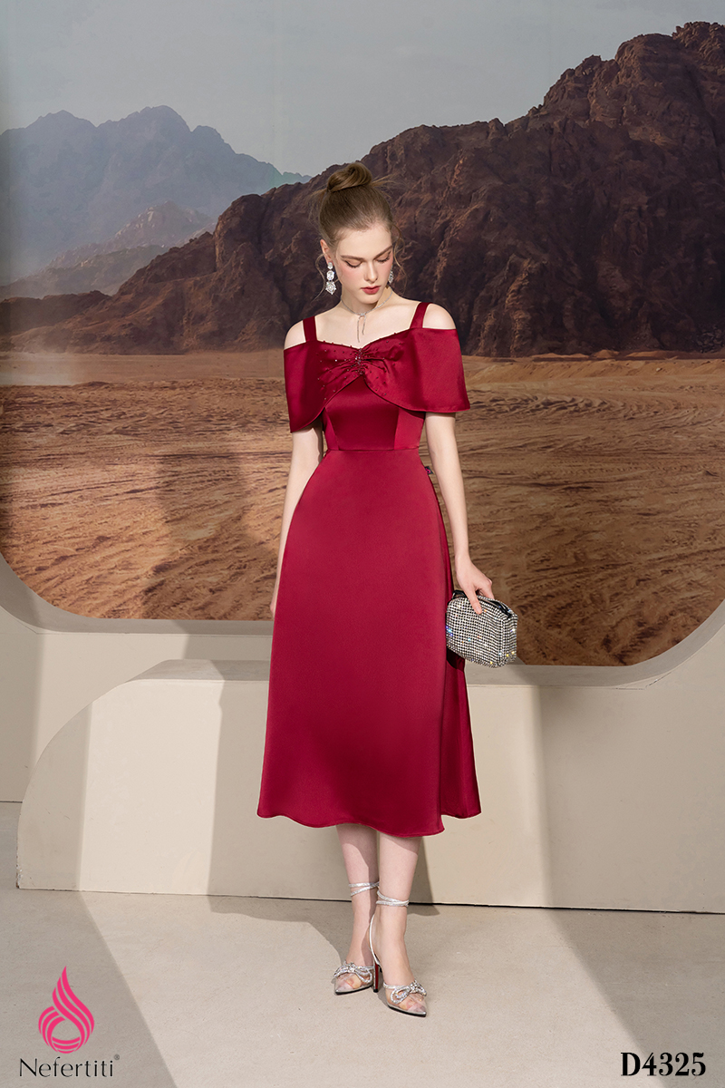 1D4325 - ĐẦM TRỄ VAI NGỰC XẾP VẠT NHÚN CÁCH ĐIỆU