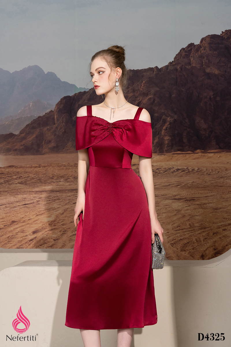 1D4325 - ĐẦM TRỄ VAI NGỰC XẾP VẠT NHÚN CÁCH ĐIỆU