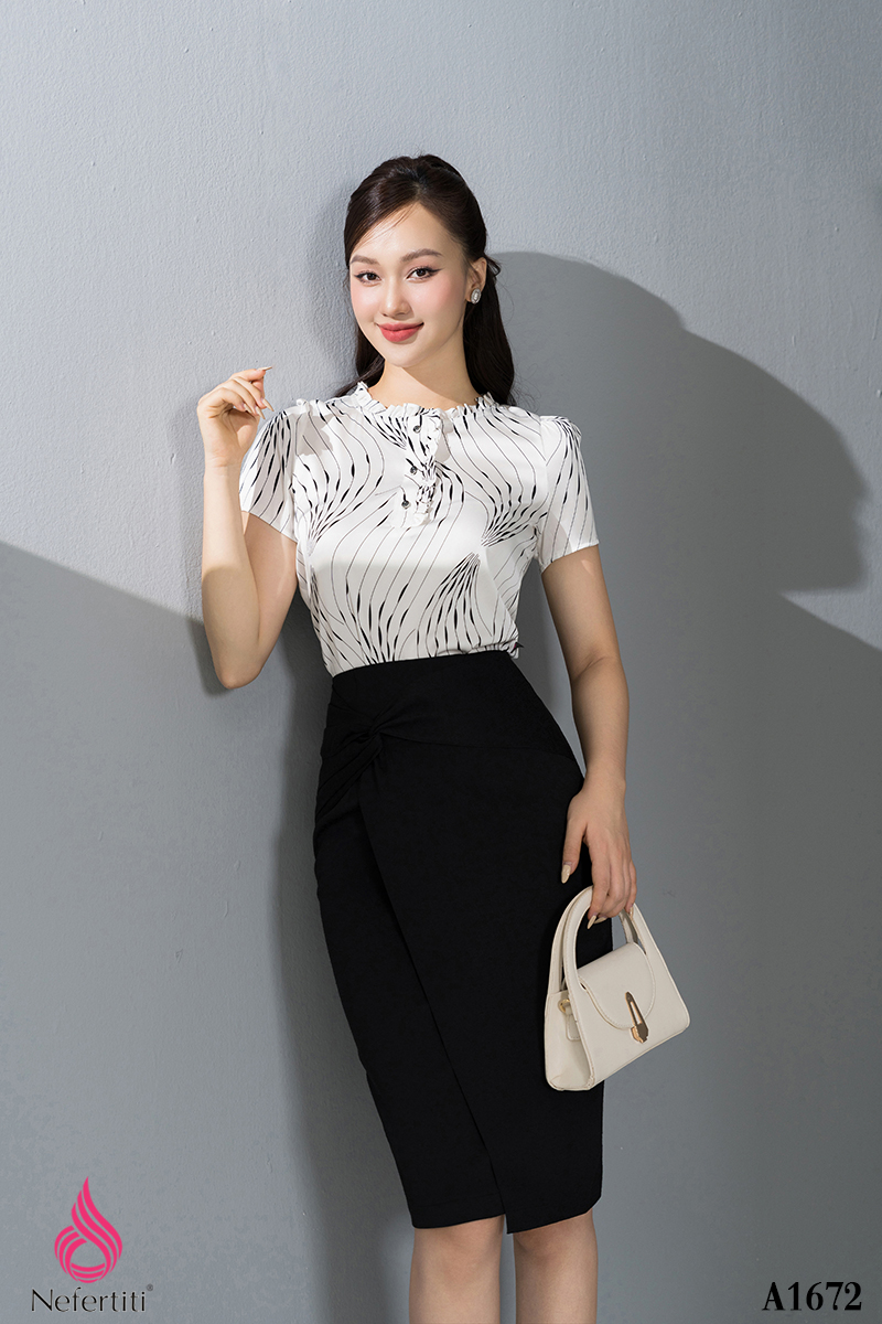 1A1672 - SƠ MI CỔ TRÒN ĐÍNH CÚC