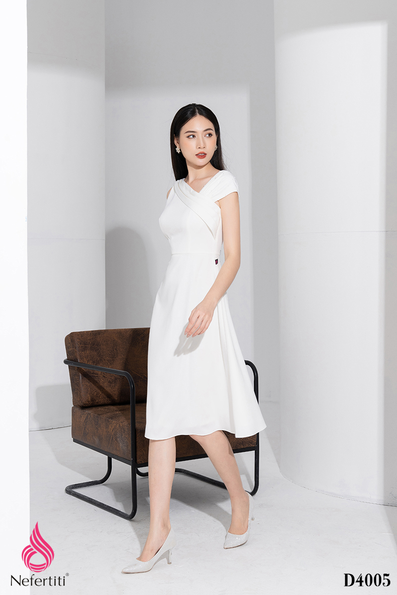 1D4005 - ĐẦM TRẮNG VAI XẾP LI