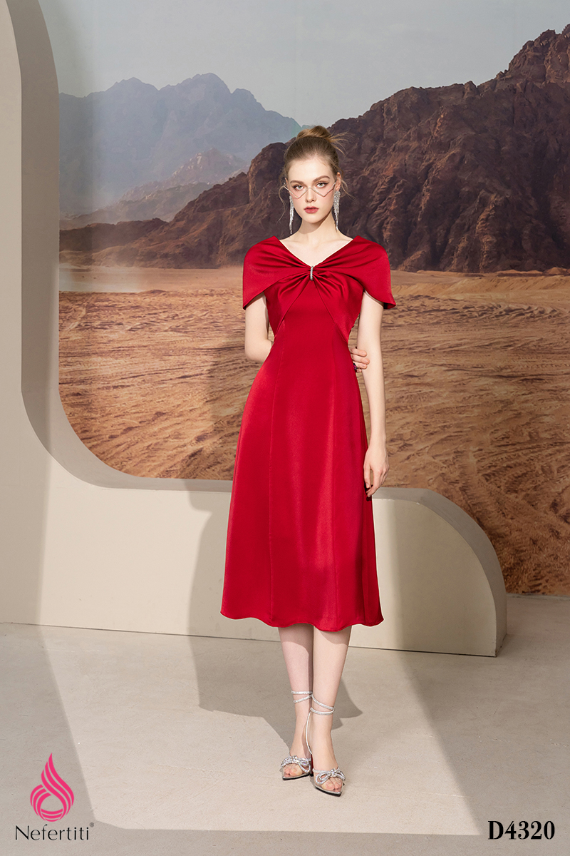 1D4320 - ĐẦM ĐỎ NGỰC XẾP NHÚN