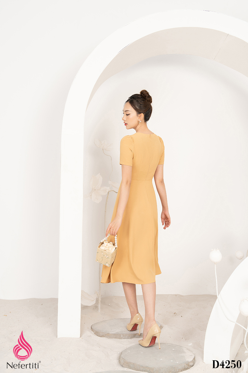 1D4250 - ĐẦM LỤA DÁNG XÒE