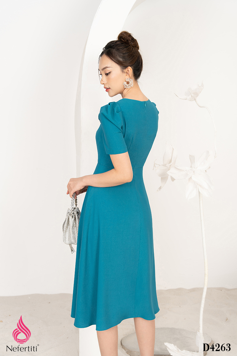 3D4263 - ĐẦM XÒE ĐÍNH HOA 3D