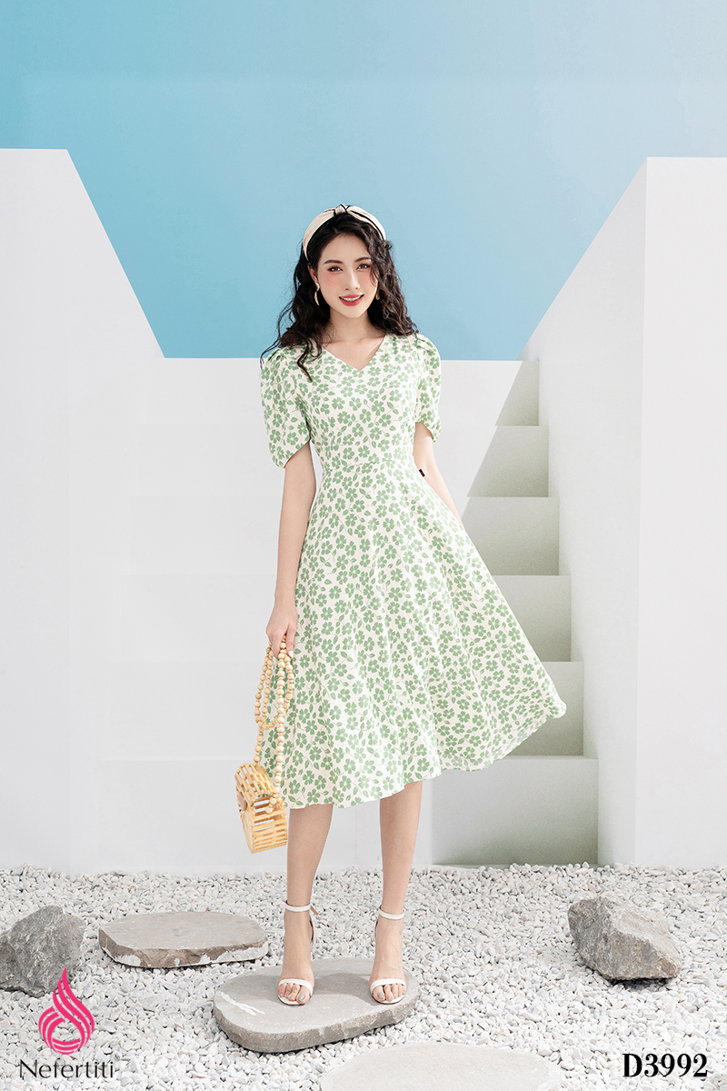 1D3992 - ĐẦM HOA CỔ V TAY XẾP BỒNG NGẮN