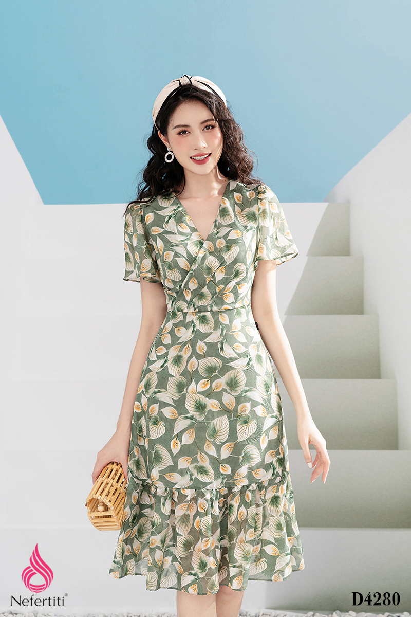 1D4280 - ĐẦM ĐUÔI CÁ CỔ V ĐẮP CHÉO