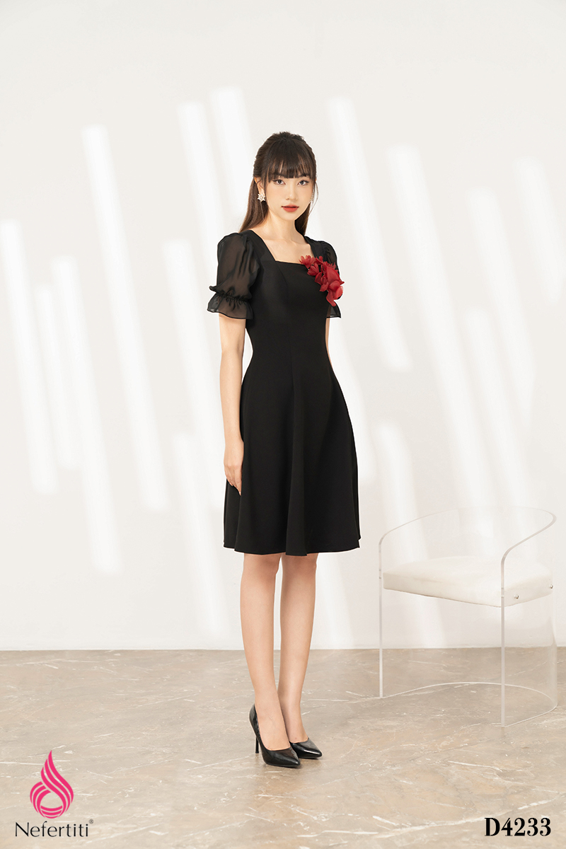 3D4233 - ĐẦM PHỐI VOAN ĐÍNH HOA