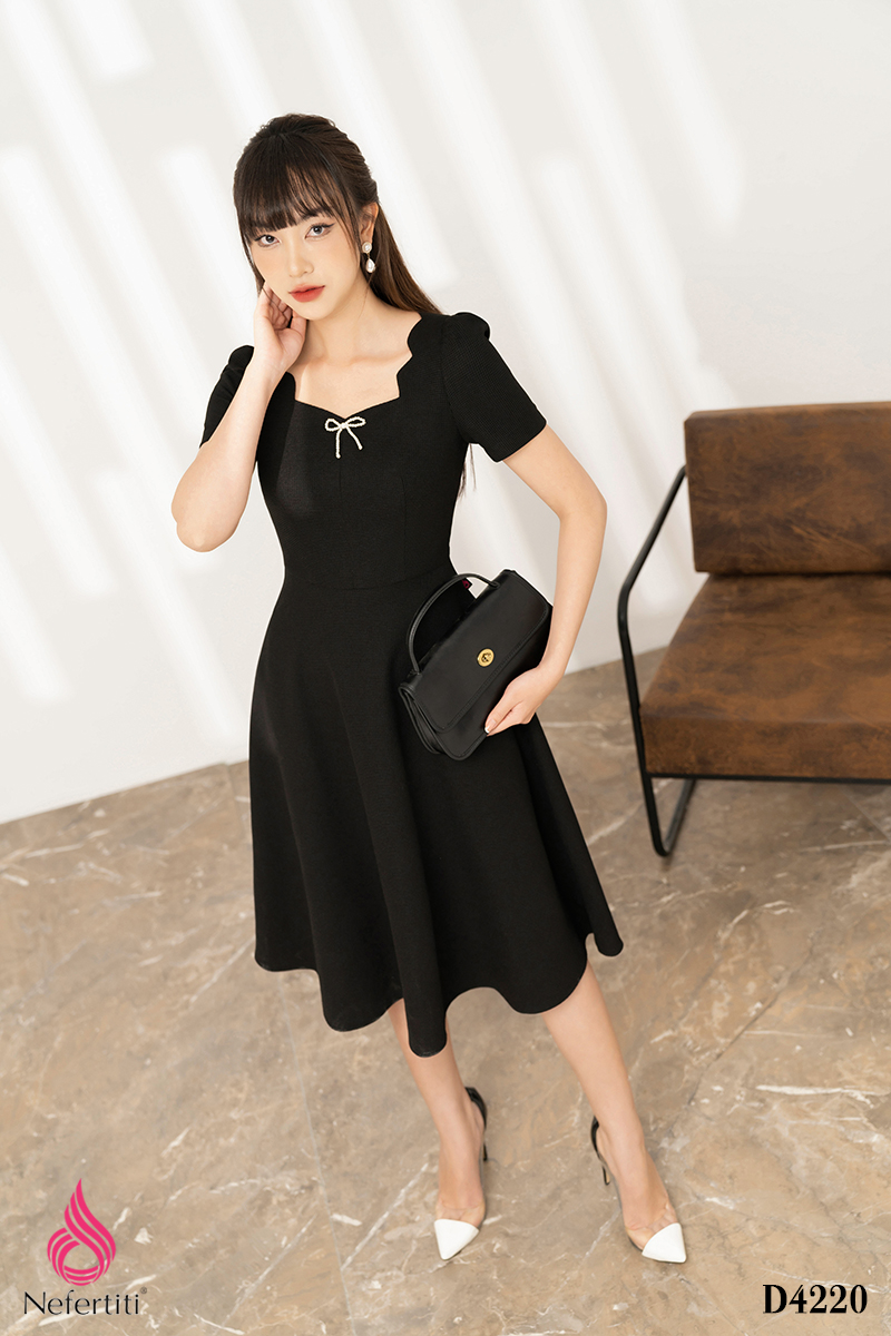 3D4220 - ĐẦM CỔ VUÔNG ĐÍNH NƠ