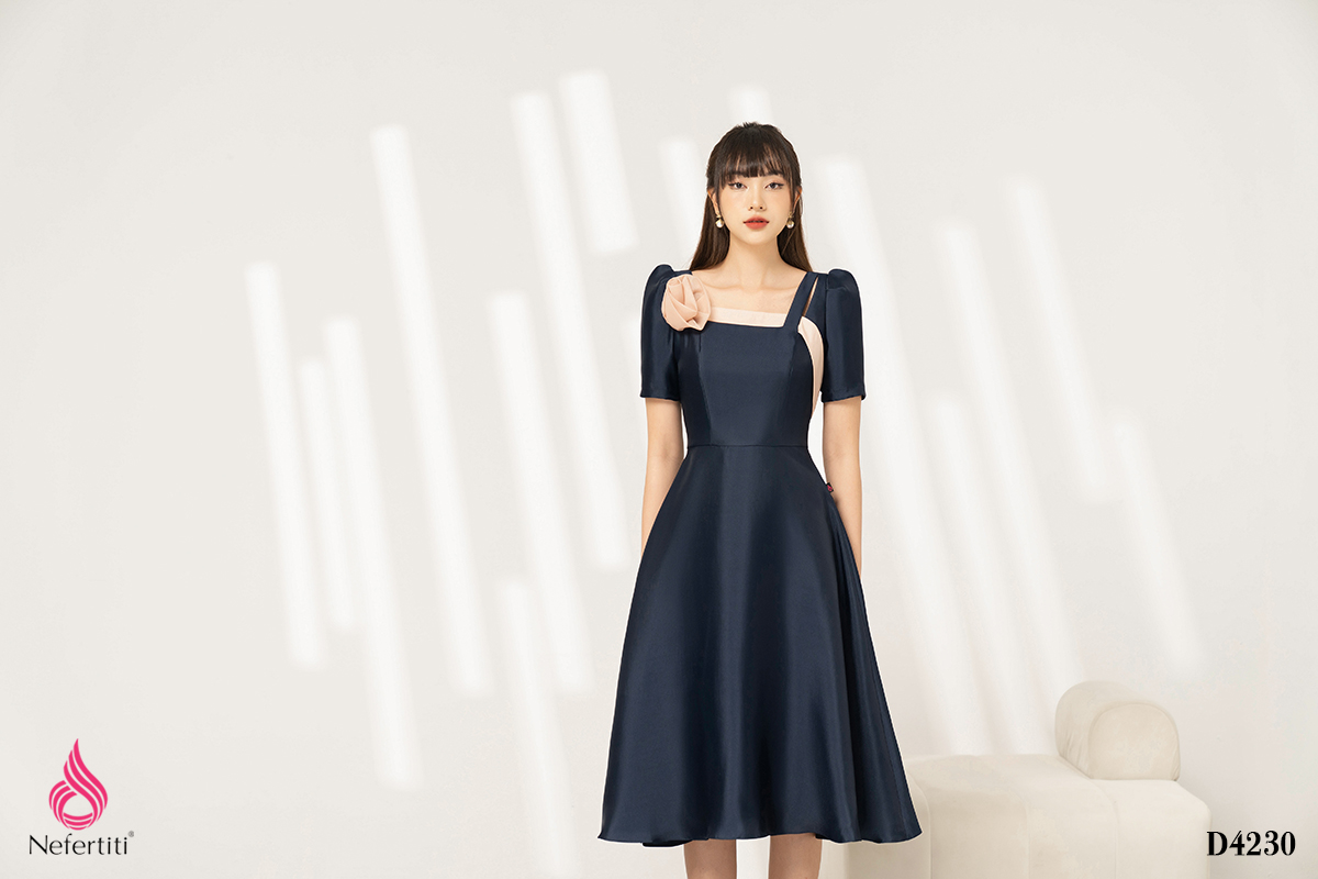 3D4230 - ĐẦM XÒE CỔ VUÔNG ĐÍNH HOA