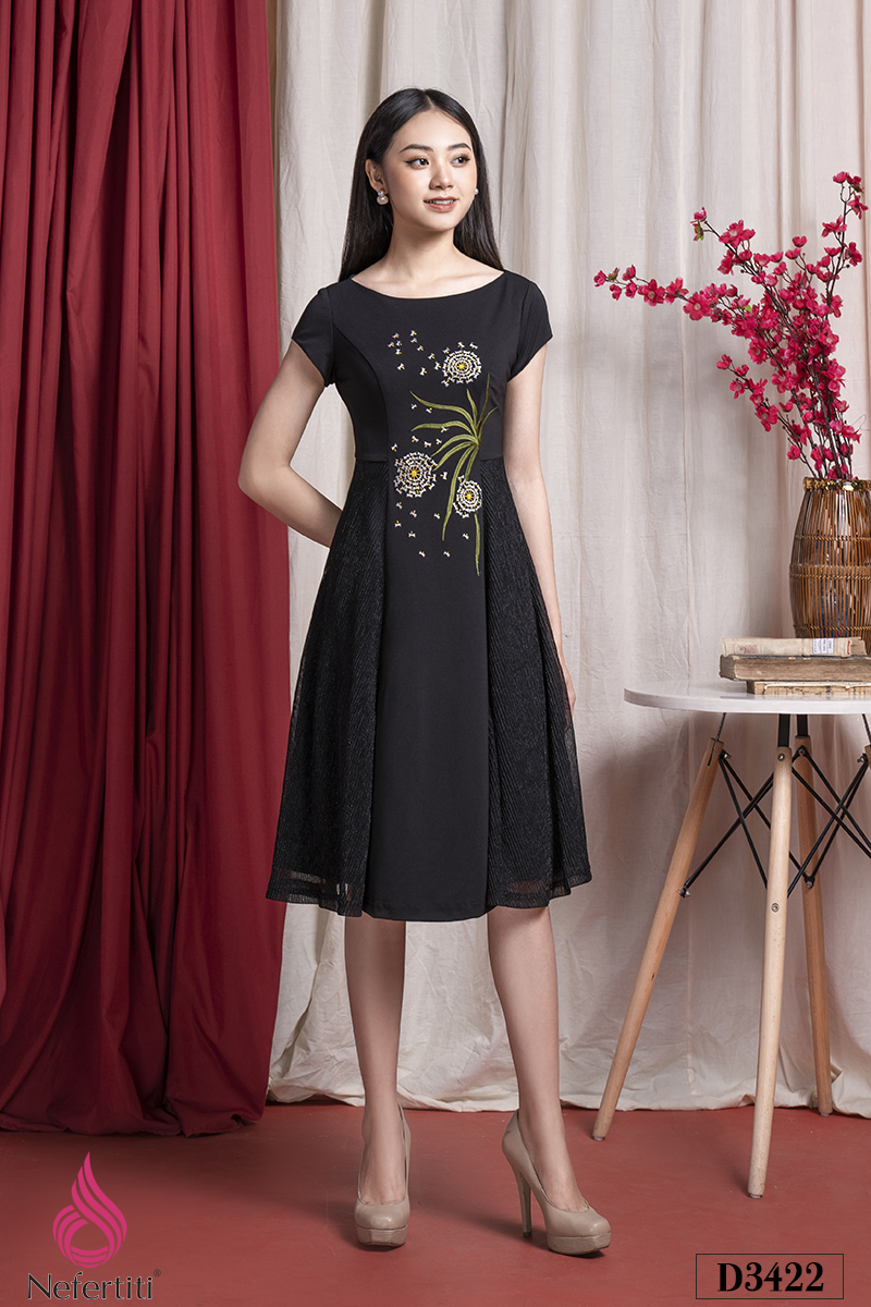 3D3422 - ĐẦM THÊU HOA DÁNG XÒE