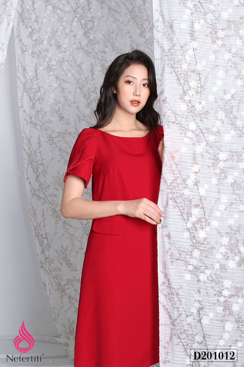 1D201012 - ĐẦM ĐỎ DÁNG SUÔNG