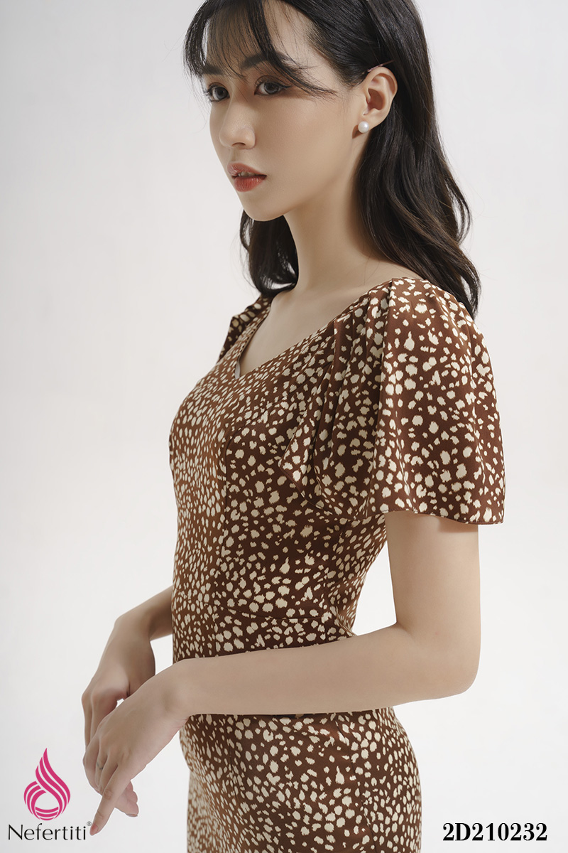 2D210232 - ĐẦM HỌA TIẾT CỔ V