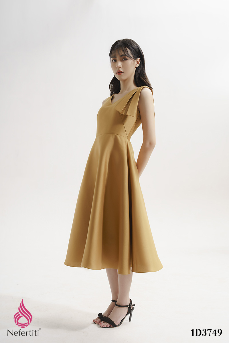 1D3749 - ĐẦM CỔ V DÁNG XÒE DÀI SANG TRỌNG