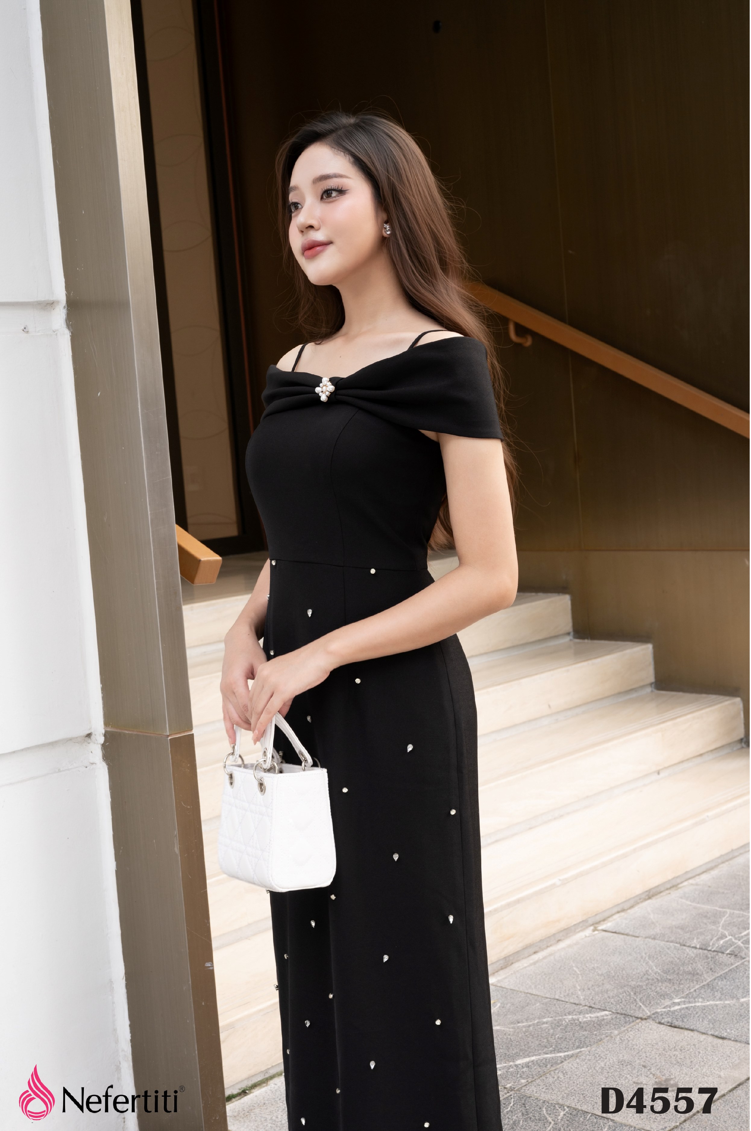 2D4557 - Đầm dạo phố đen sang trọng