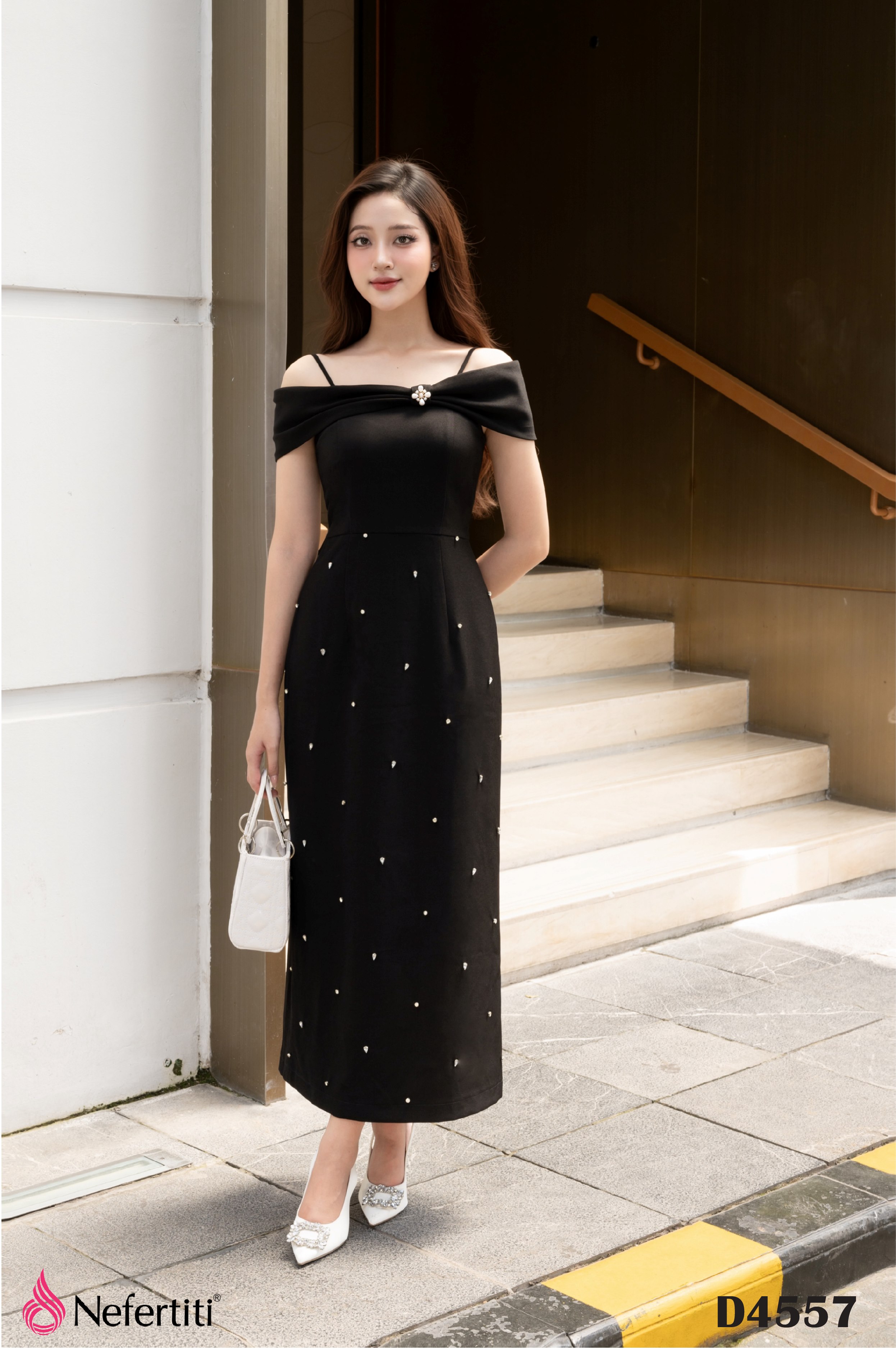 2D4557 - Đầm dạo phố đen sang trọng