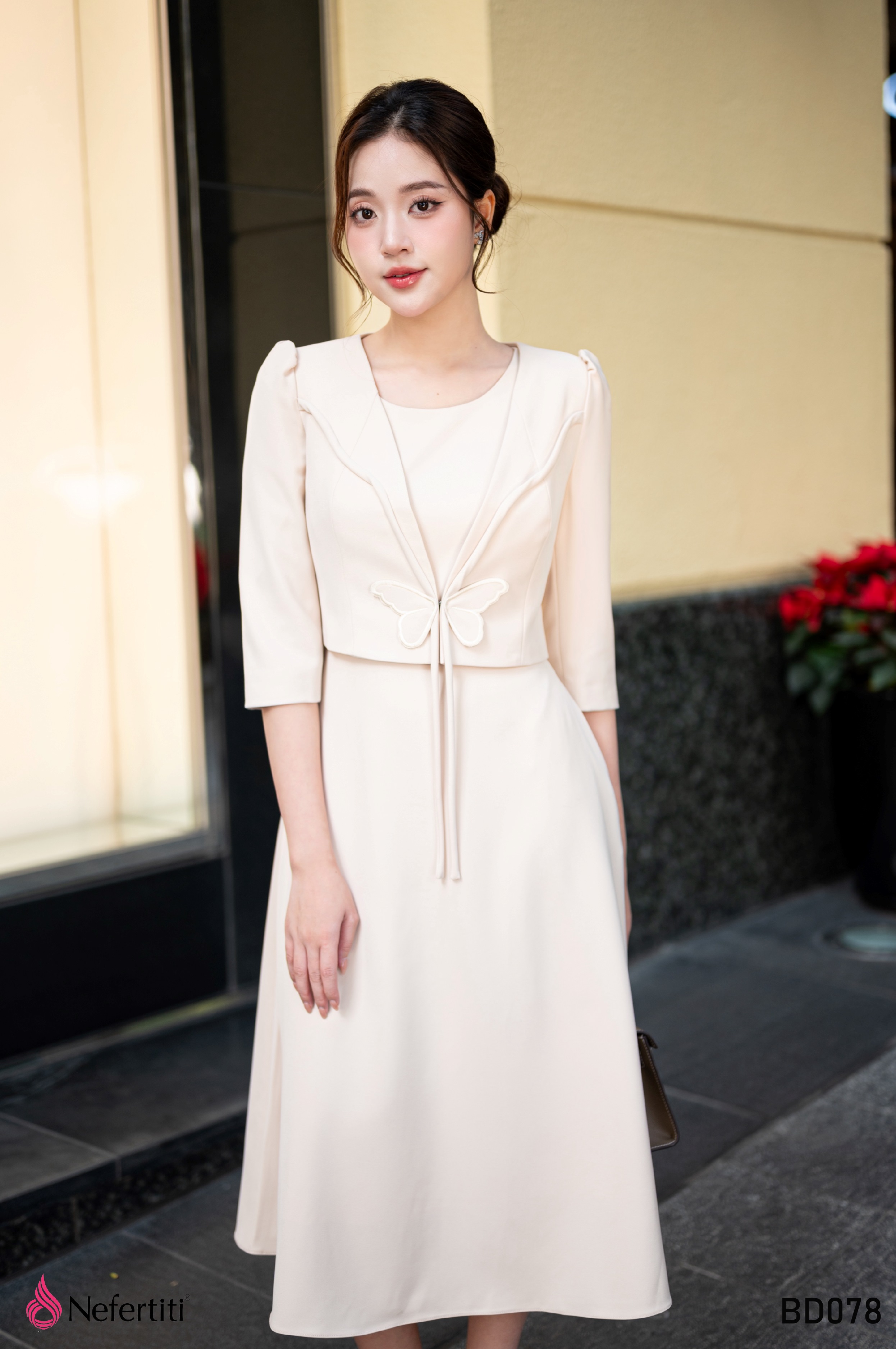 3BD078 - Bộ đầm kem dịu dàng nơ bướm