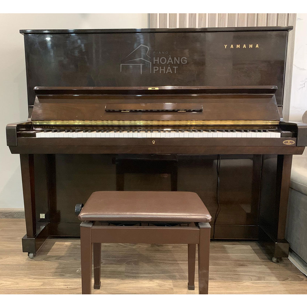 YAMAHA U3C