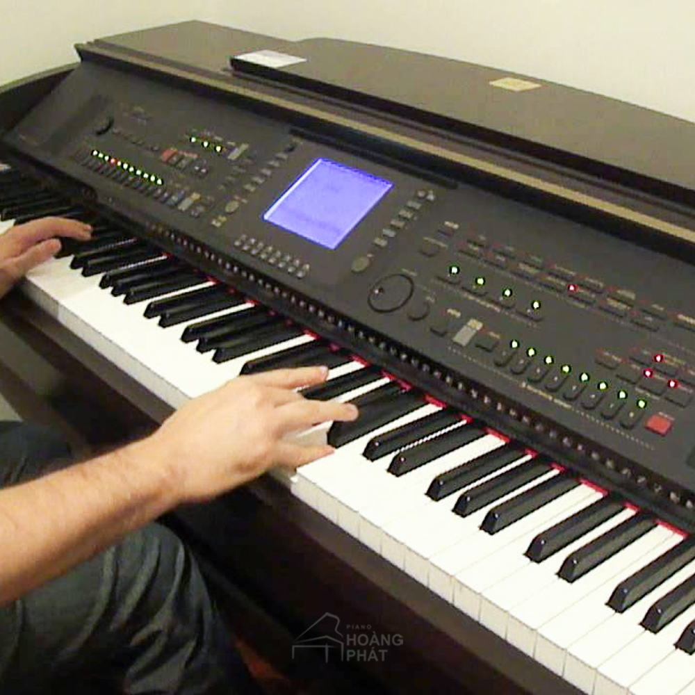 YAMAHA CVP303