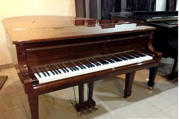 Baby Grand Piano Atlas AG500