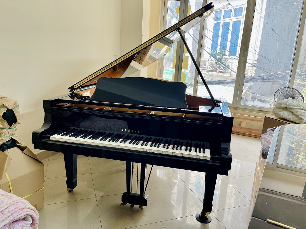 Grand Piano YAMAHA C7B (seri 4.8xx)