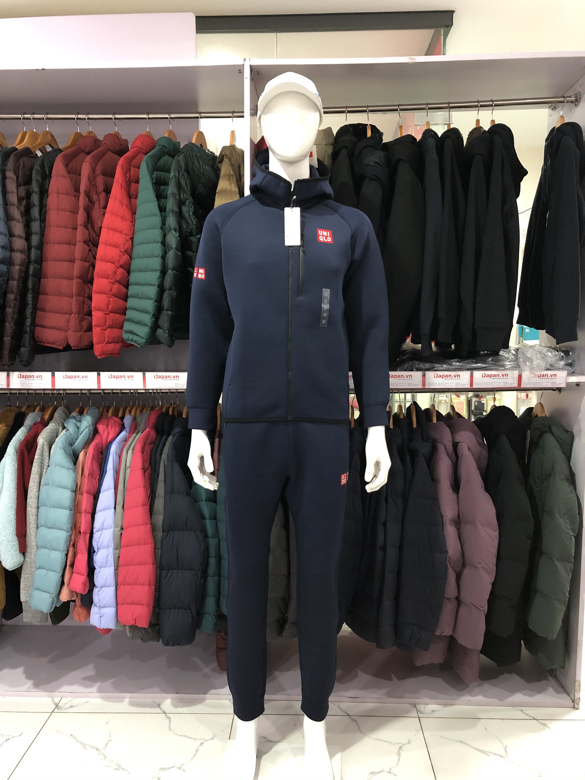 UNIQLO  Bộ sưu tập LifeWear ThuĐông 2021