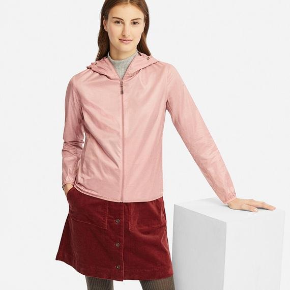 Áo khoác gió Uniqlo 2019 Nhật Bản màu đen - 409095