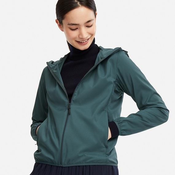 Áo khoác gió Uniqlo 2019 Nhật Bản màu đen - 409095