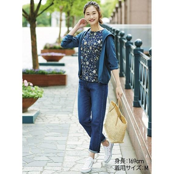 Áo khoác gió Uniqlo 2019 Nhật Bản màu đen - 409095