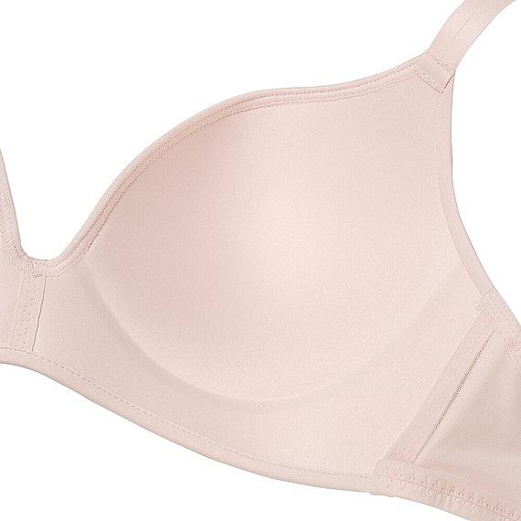 Áo lót đúc không viền Uniqlo Nhật