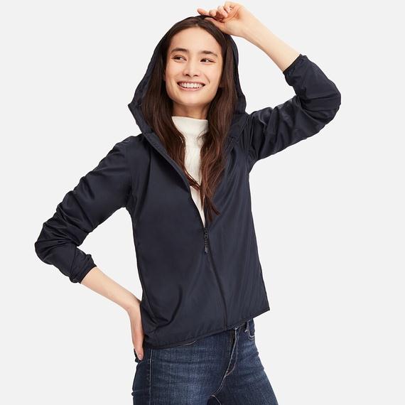 Áo khoác gió Uniqlo 2019 Nhật Bản màu xanh biển - 409095