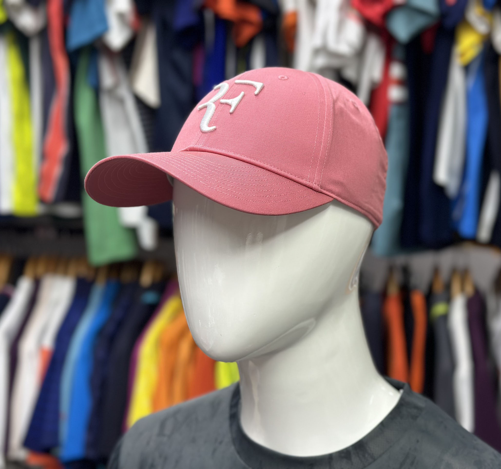 Mũ lưỡi trai Uniqlo Roger Federer bản Logo huyền thoại - 437201