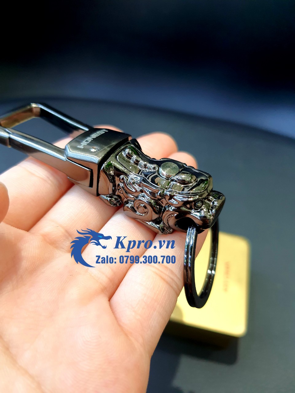 Móc Khóa Tỳ Hươu Đèn Pin