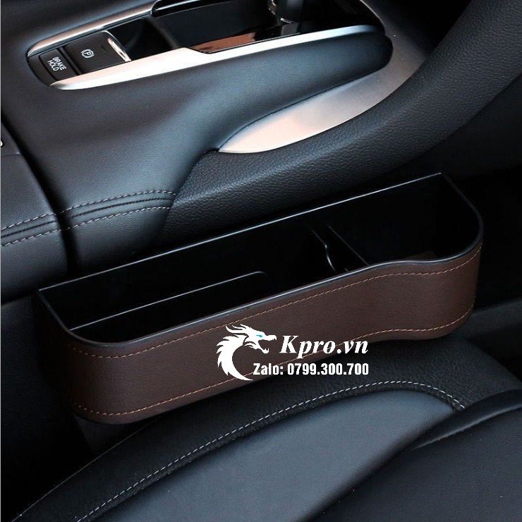 Khay Đựng Đồ Khe Ghế Trước vân carbon có logo