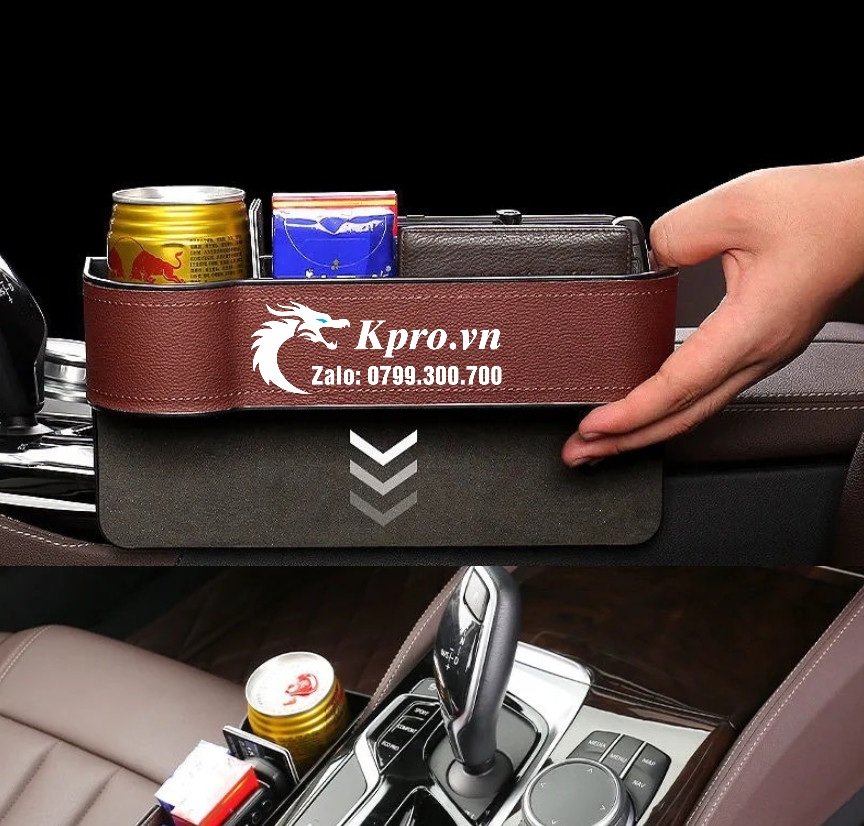 Khay Đựng Đồ Khe Ghế Trước vân carbon có logo