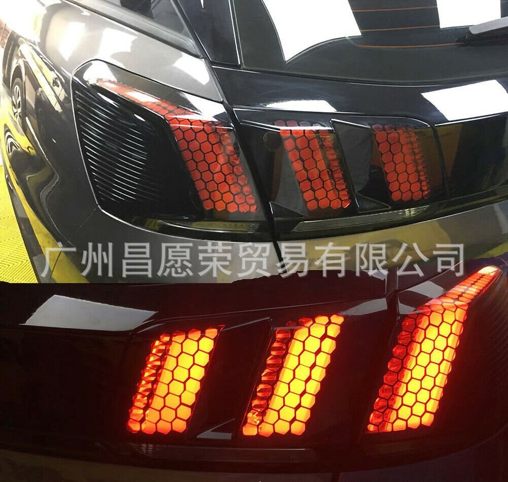 Phim tổ ong dán đèn xe (48cm*30cm)