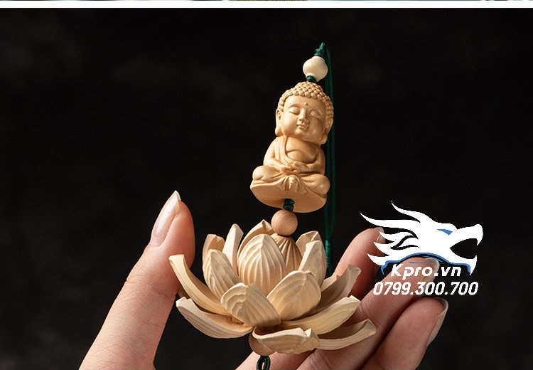 Dây treo gương ô tô hoa sen gỗ nở cánh to