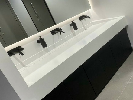 Đá Solid surface ốp lavabo liền khối