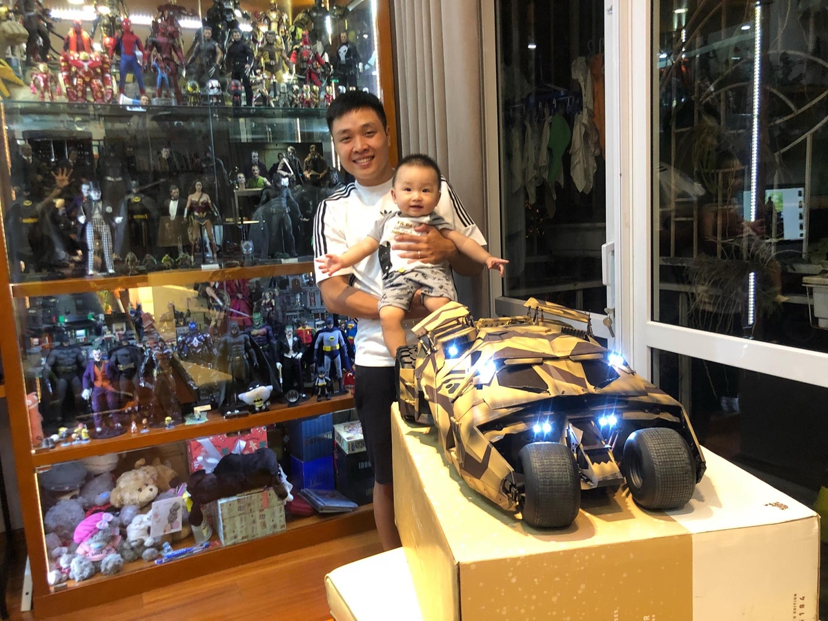 Thú chơi siêu nhân bạc triệu của những người đàn ông Thú chơi siêu nhân bạc triệu của những người đàn ông