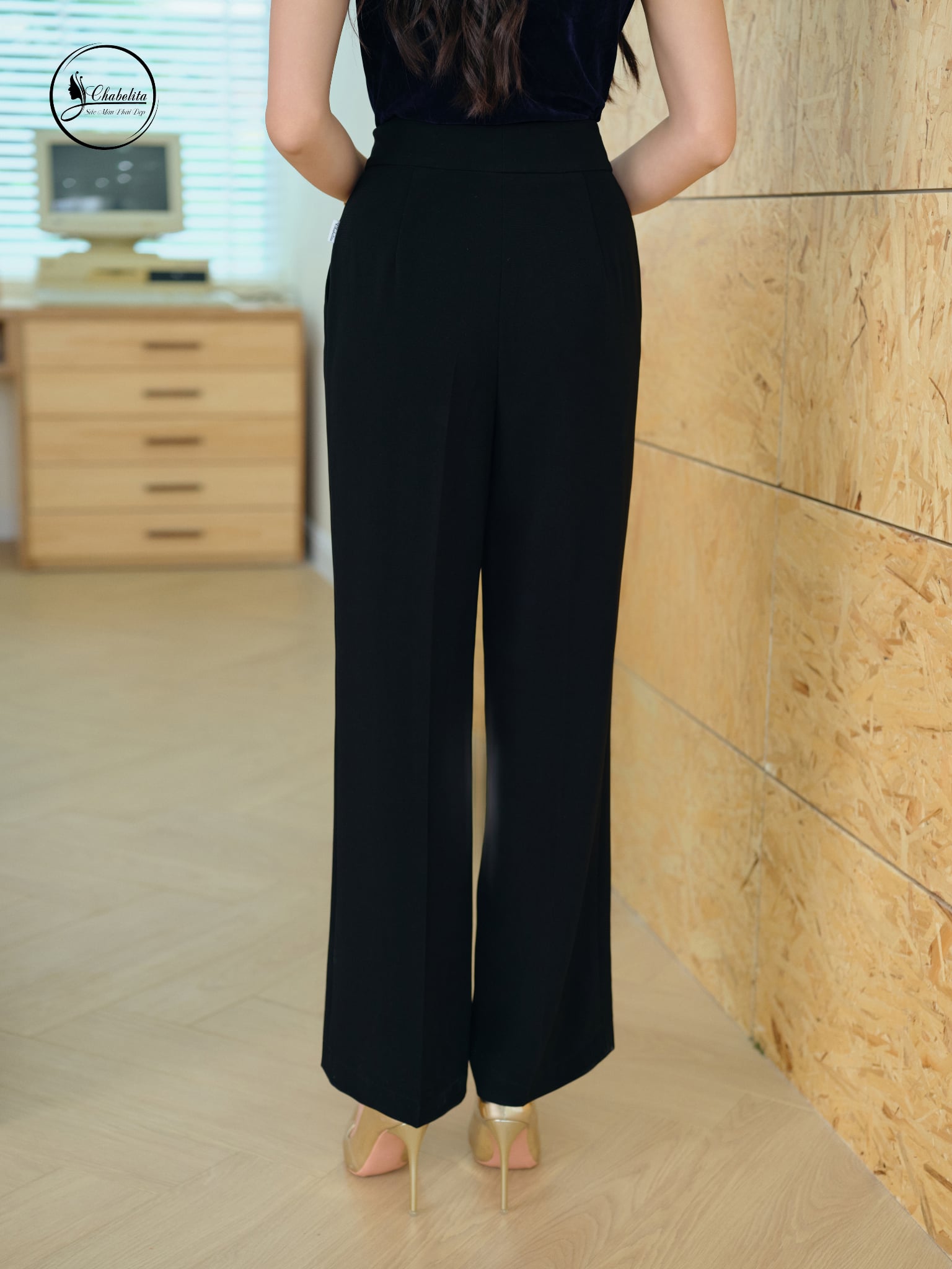 Quần suông cạp cao màu đen