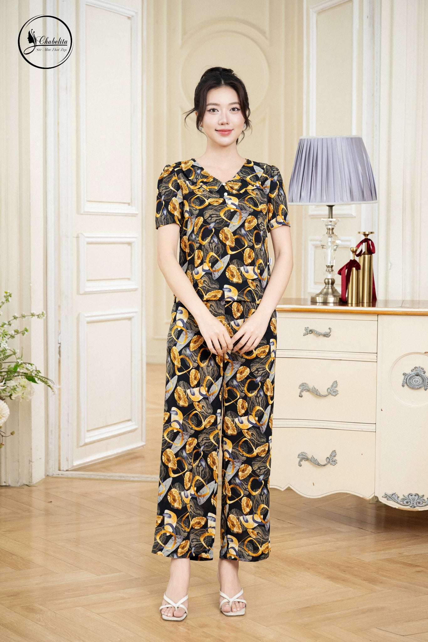 Sét bộ họa tiết cổ tim tay lỡ màu vàng