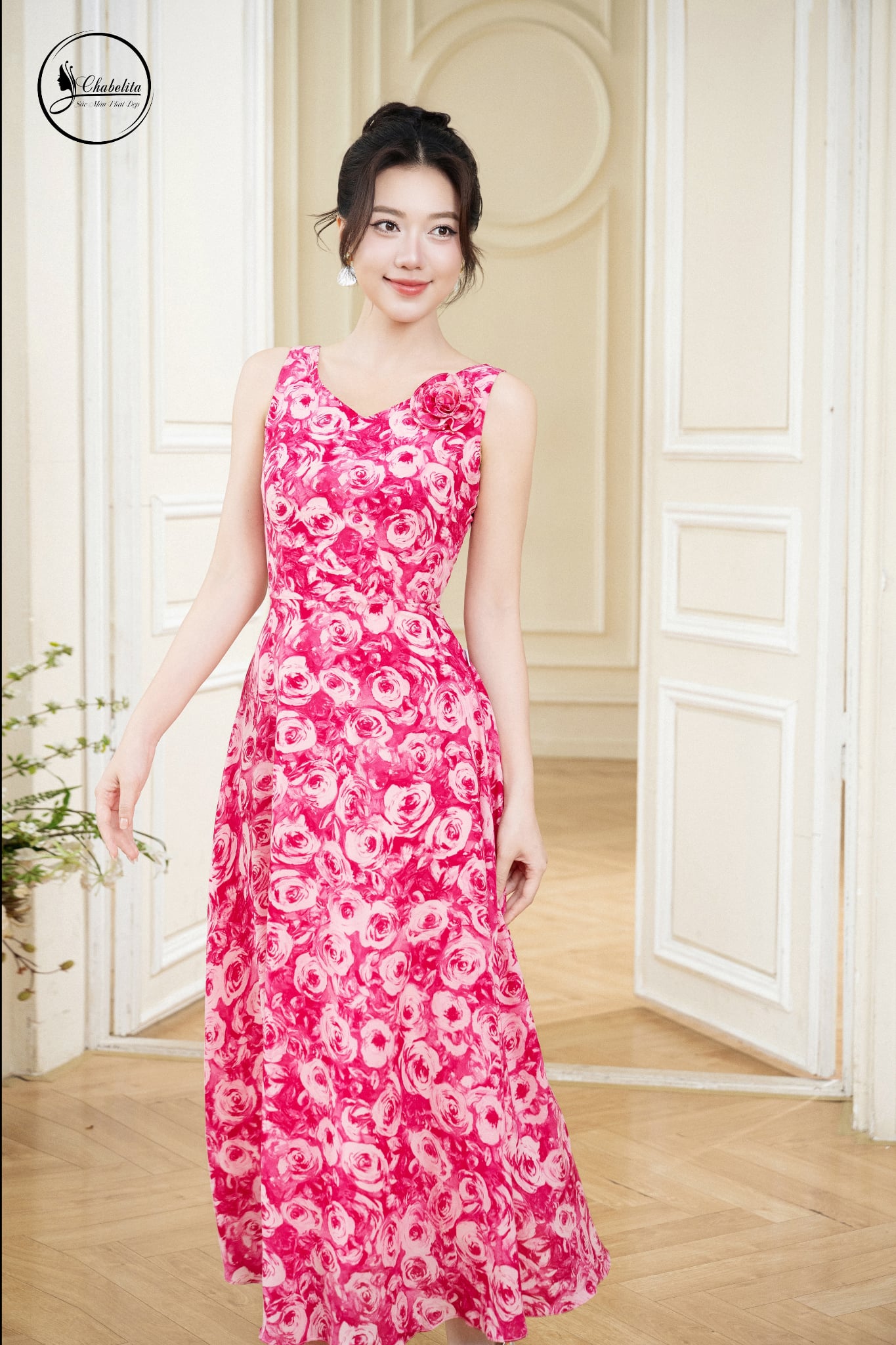 Đầm sát nách cổ tròn hoa hồng