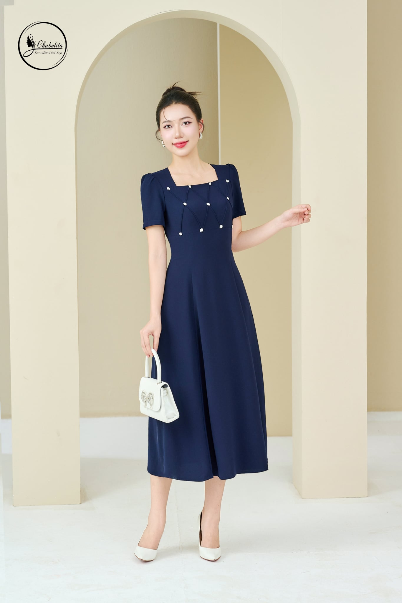 Đầm tay lỡ cổ vuông đính hoa nhí màu xanh than