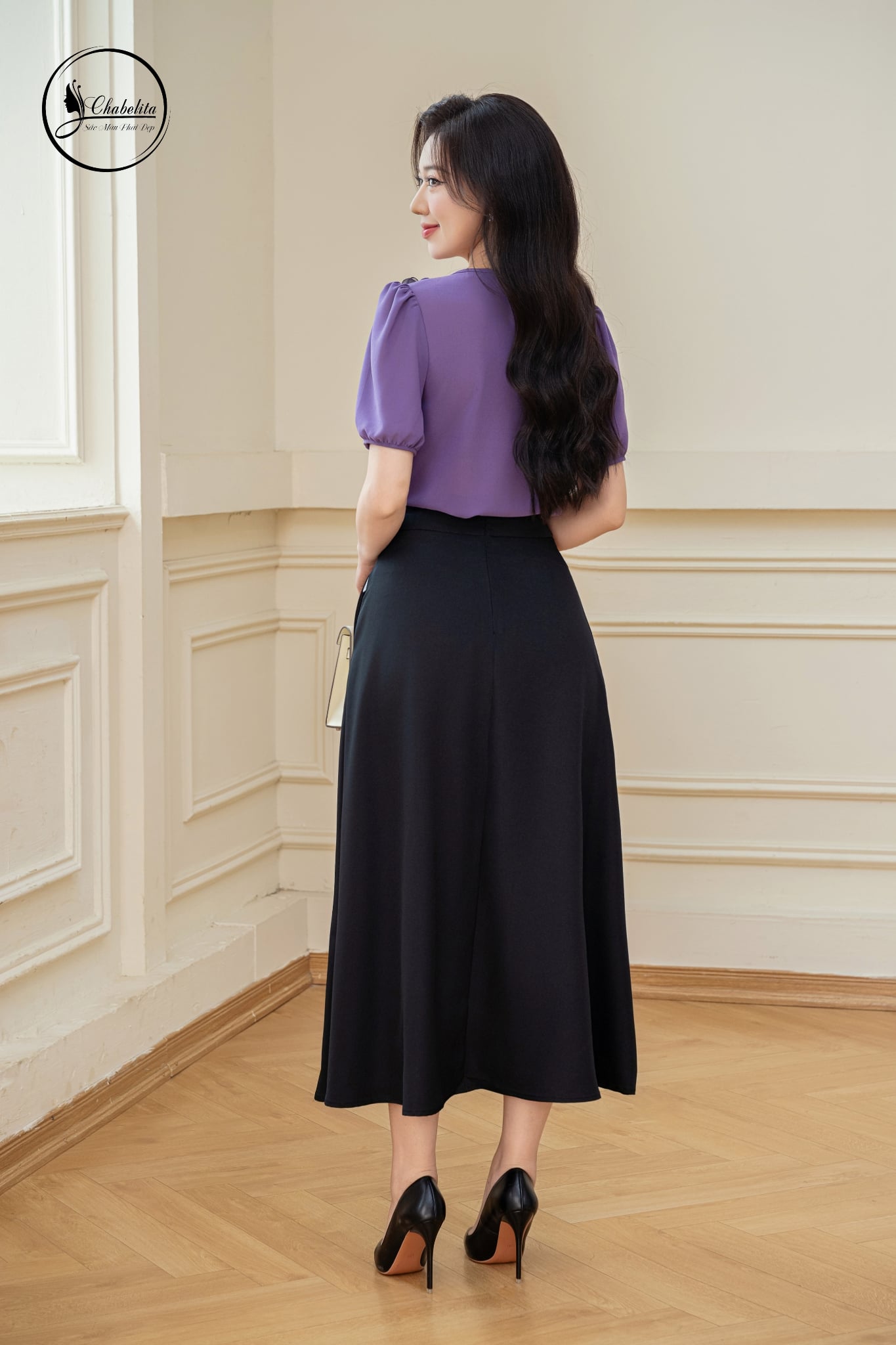 Áo sơ mi cổ tròn đính đá màu tím