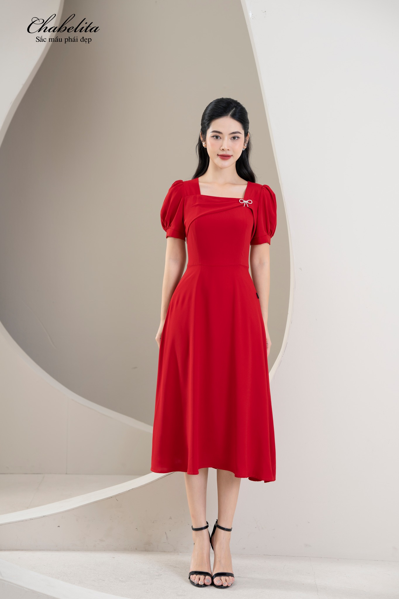 Đầm tay rúm màu đỏ