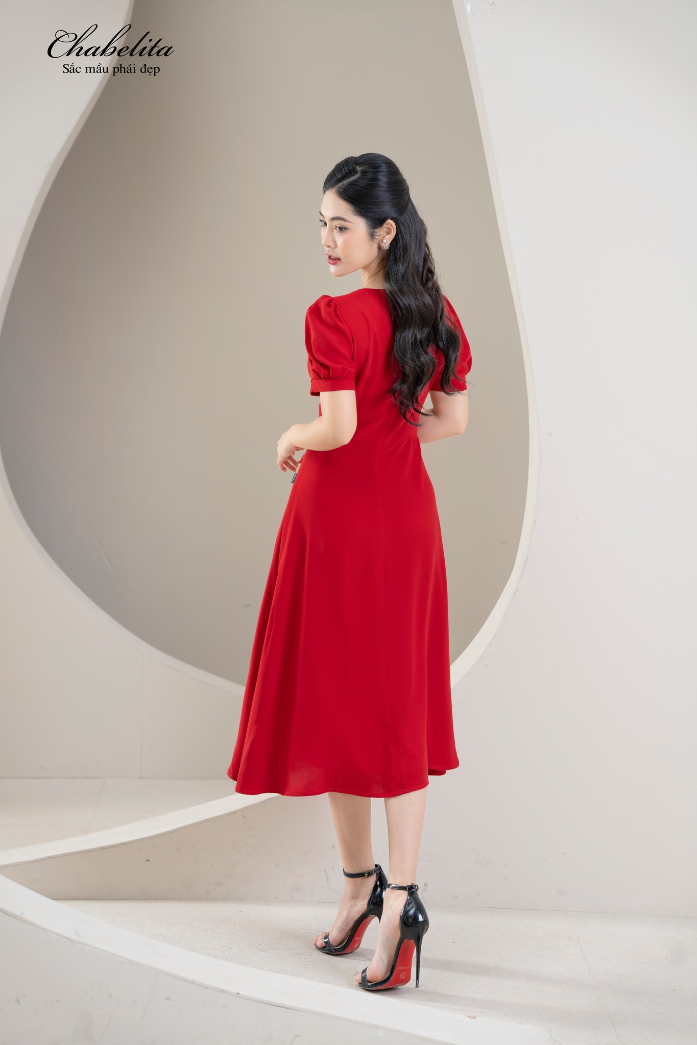 Đầm tay rúm màu đỏ