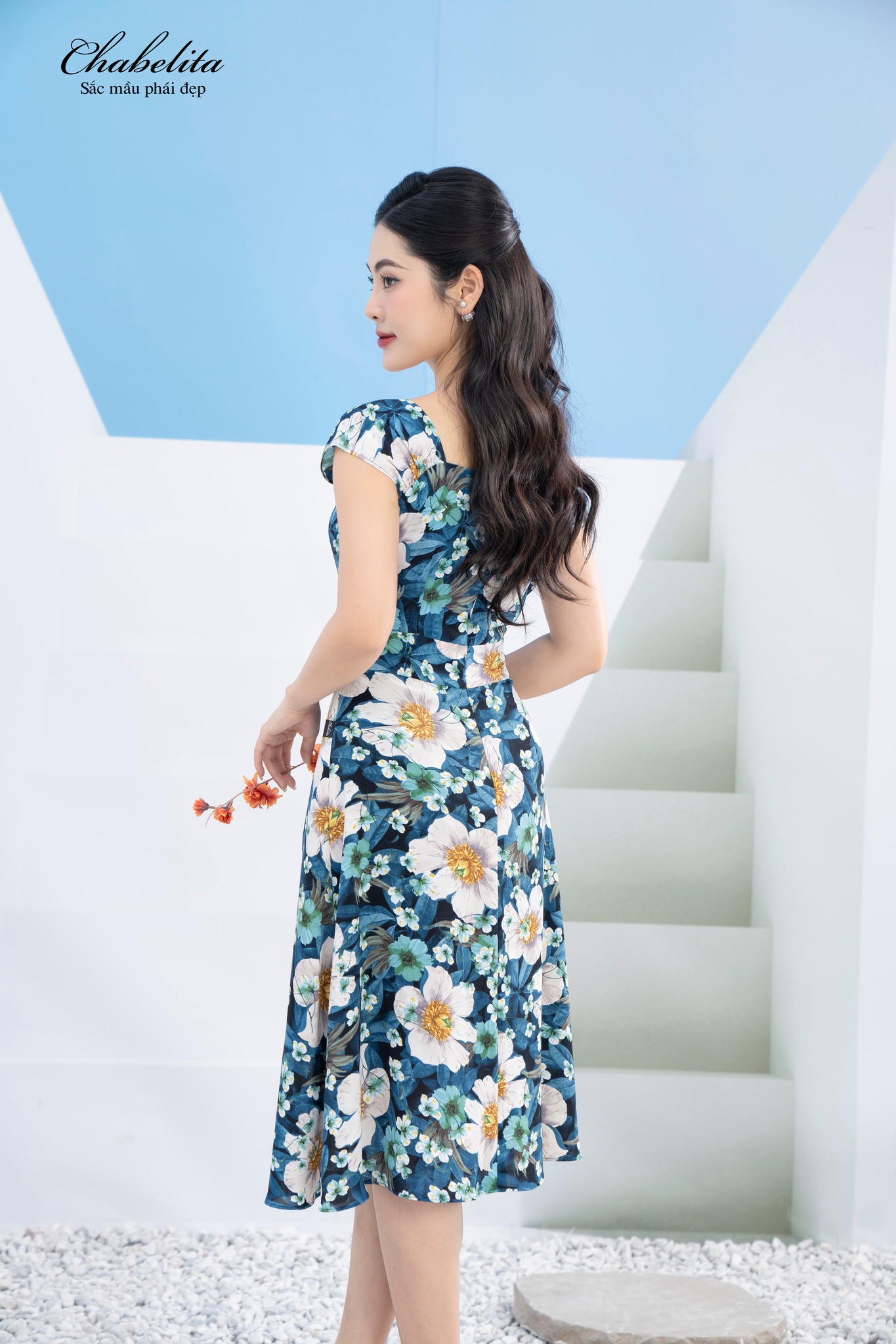 Đầm lụa sịn màu xanh