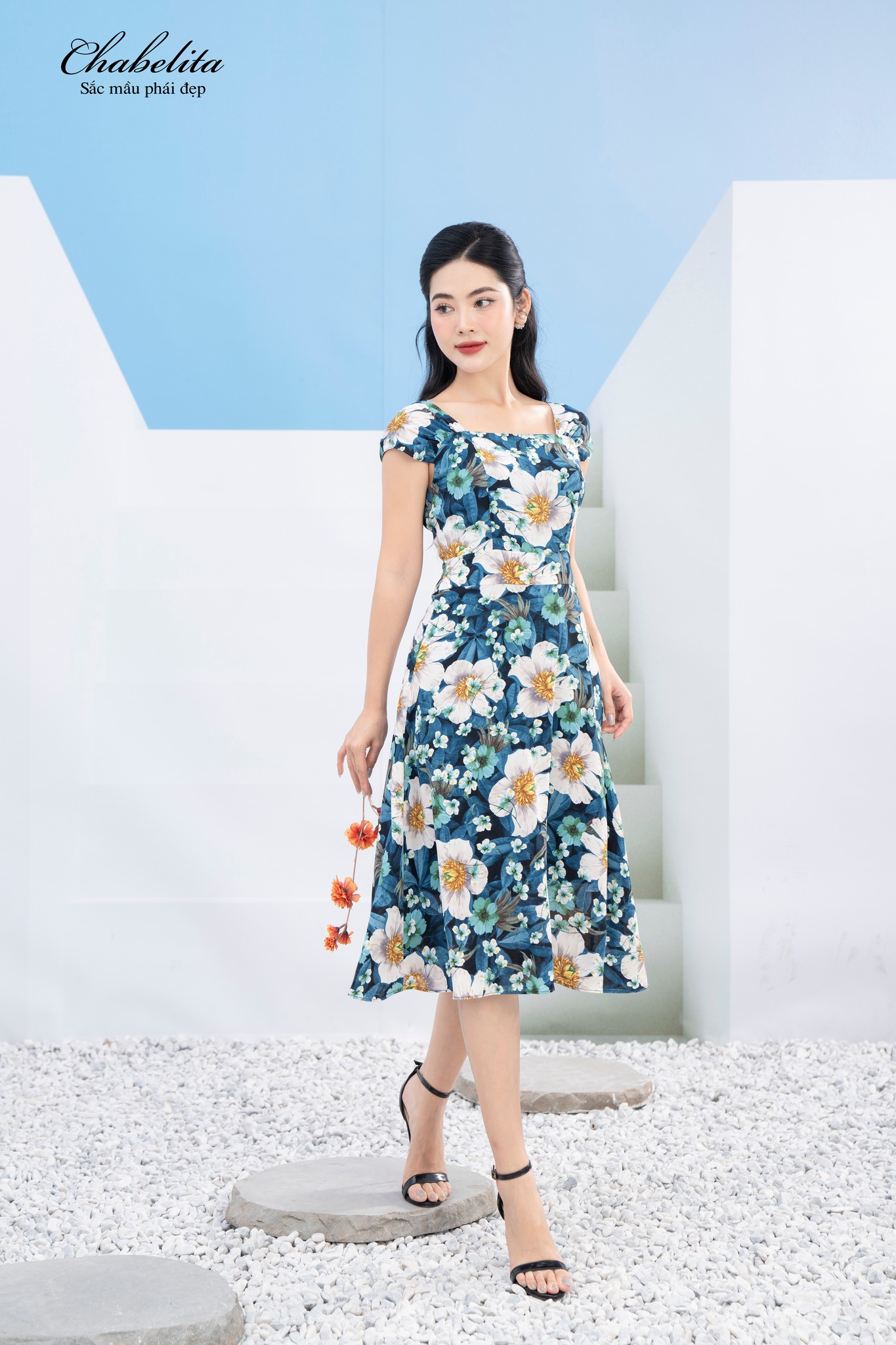 Đầm lụa sịn màu xanh