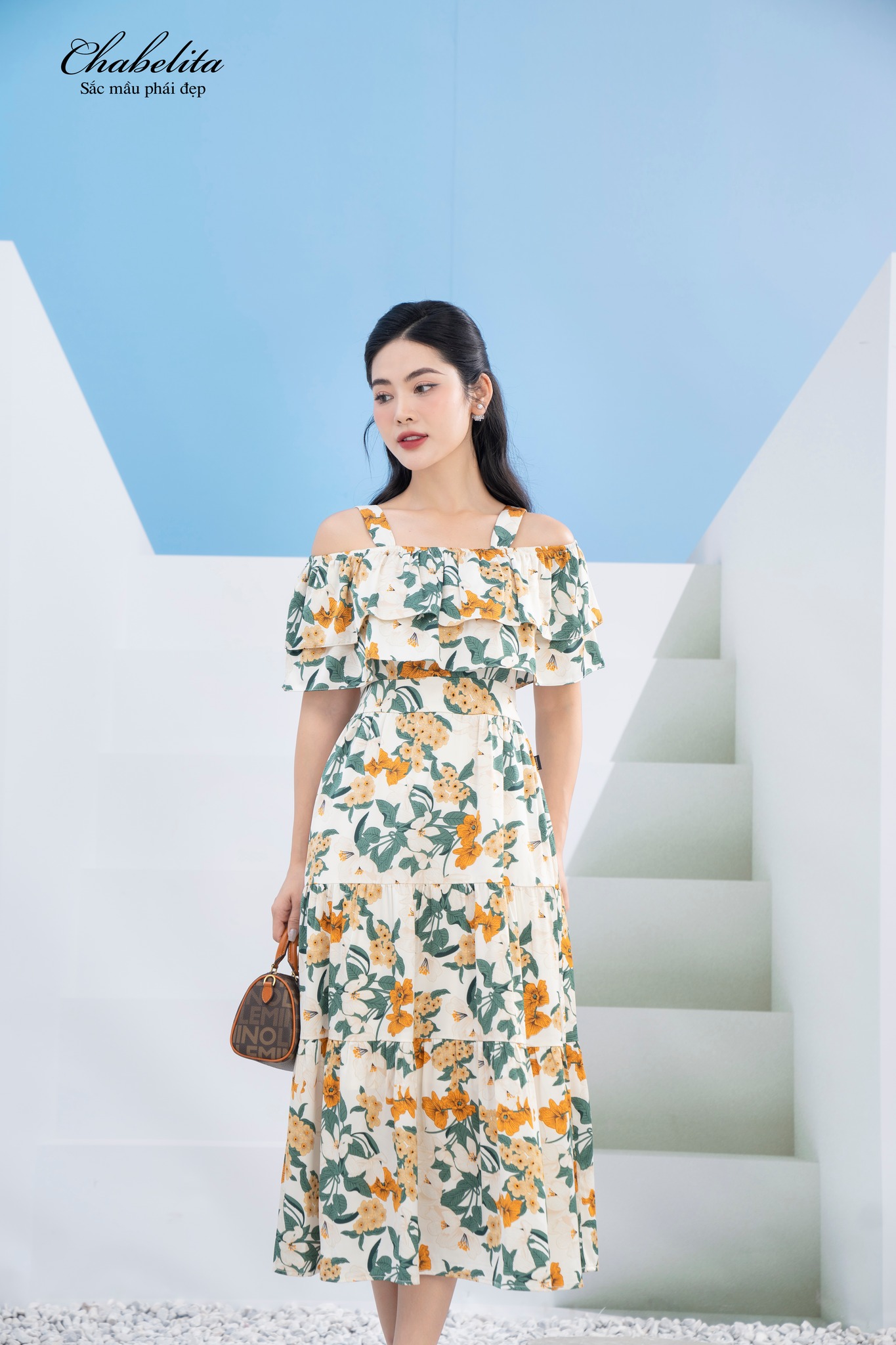 Đầm hở vai hoa xanh